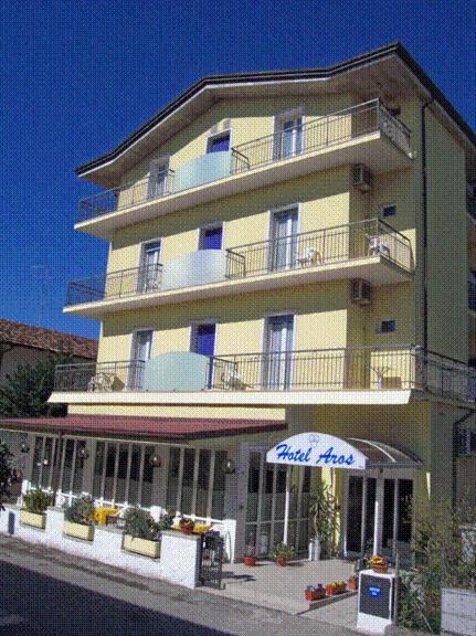 Hotel Aros Rimini Buitenkant foto